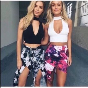 Choker crop top